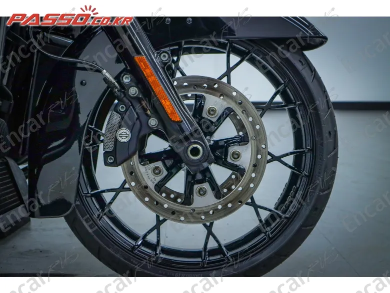 Harley-Davidson Road Glide Special - фото 5