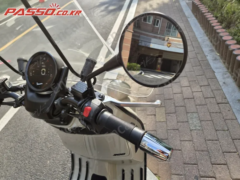 Vespa Gtv 300 - фото 3
