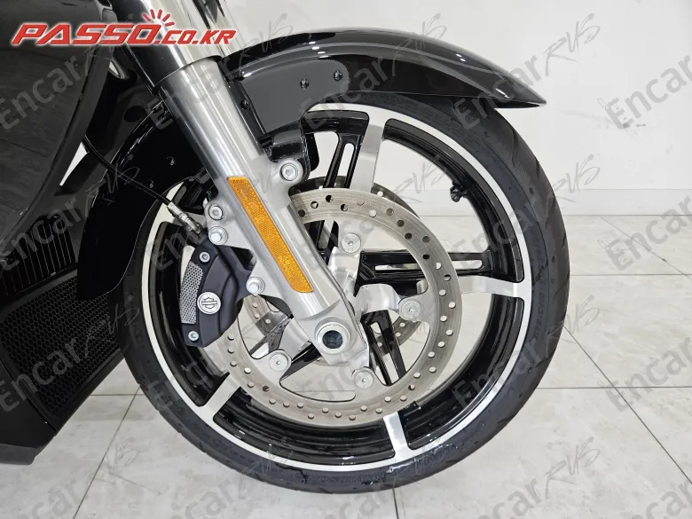 Harley-Davidson Flhxs Street Glide Special - фото 5