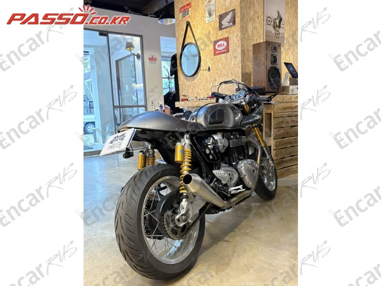 Triumph Thruxton R - фото 2