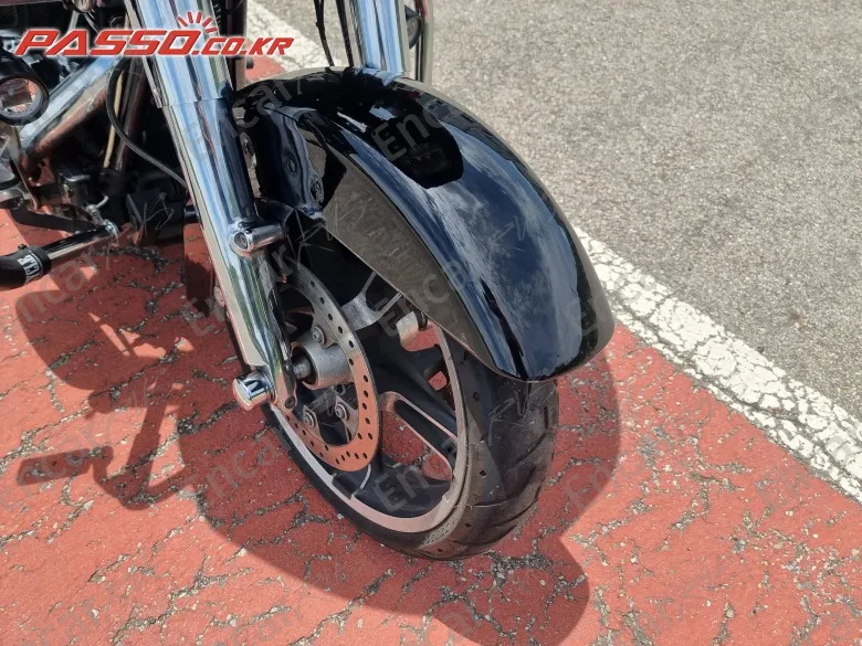 Harley-Davidson Fltr - фото 5