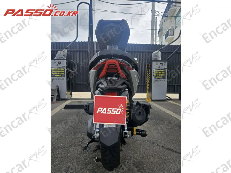 Honda Forza 350 - фото 2