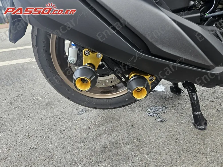 Honda Forza 350 - фото 6