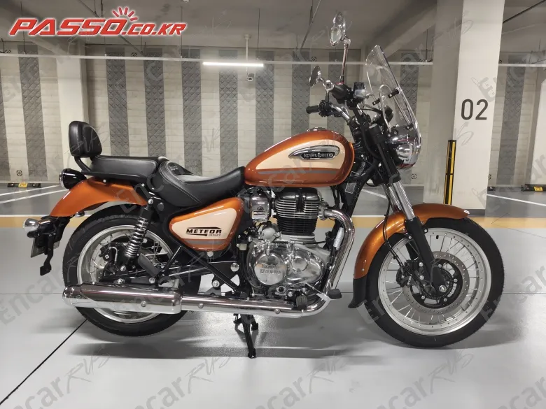 Royal Enfield Meteor 350 - фото 0