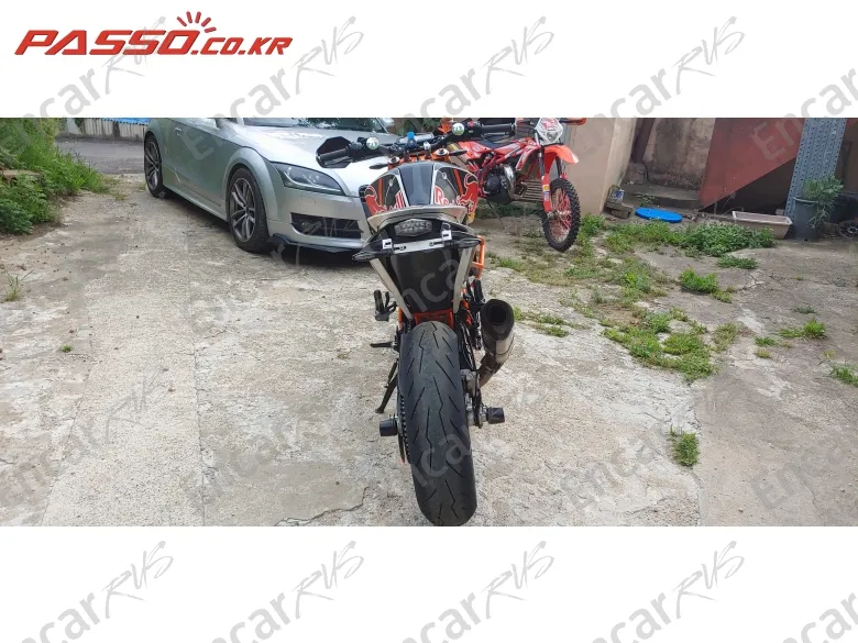 Ktm 690 Duke R - фото 2