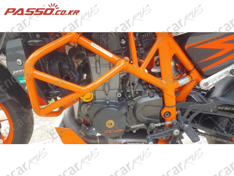Ktm 690 Duke R - фото 4