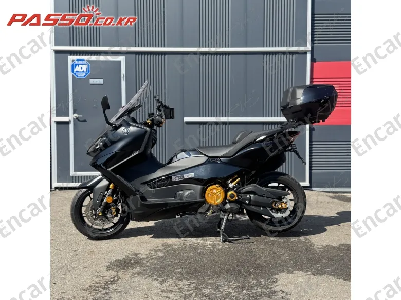 Yamaha T Max 560 - фото 1