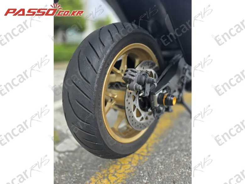 Yamaha T Max 560 - фото 6