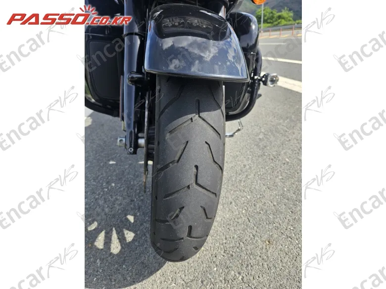 Harley-Davidson Road Glide Special - фото 5