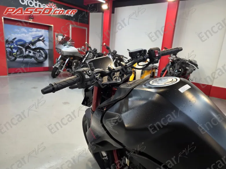 Honda Cb 750 Hornet - фото 3