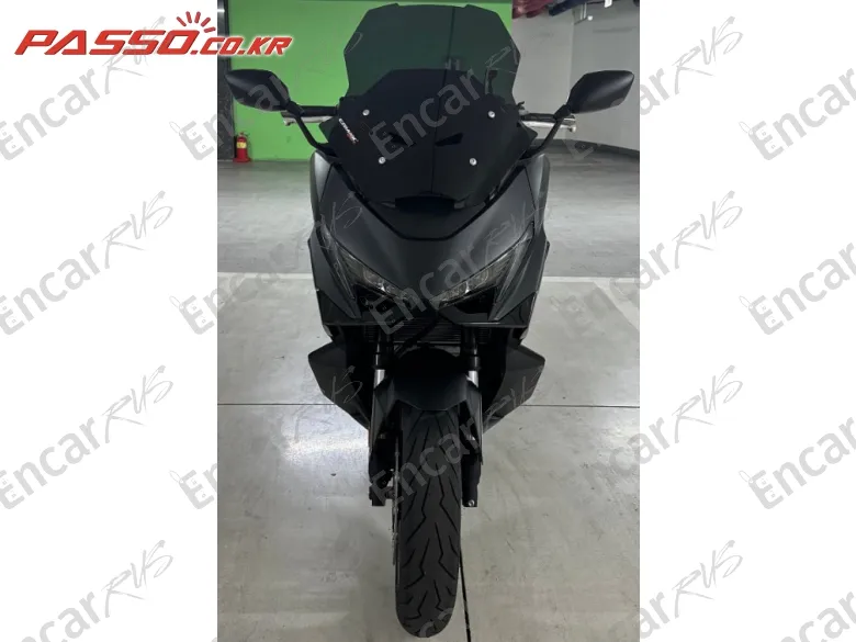 Honda Forza 750 - фото 1