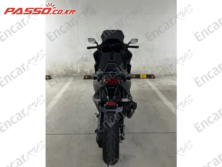 Honda Forza 750 - фото 2