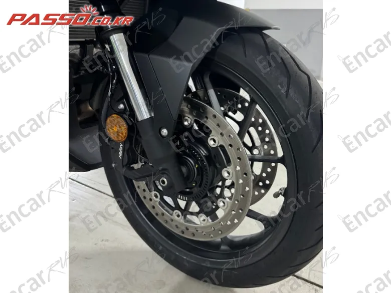 Honda Forza 750 - фото 5