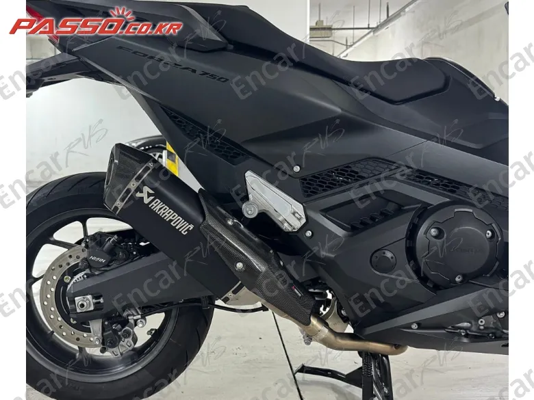 Honda Forza 750 - фото 6