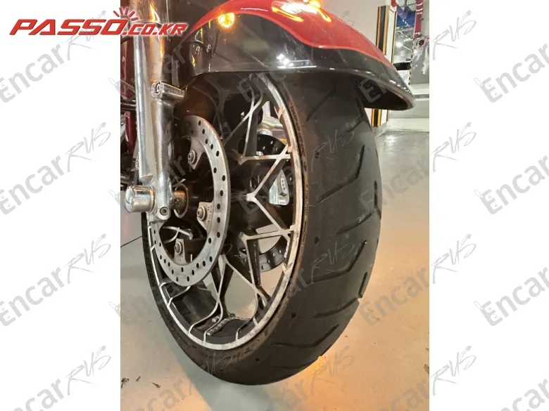 Harley-Davidson Road Glide Special - фото 5