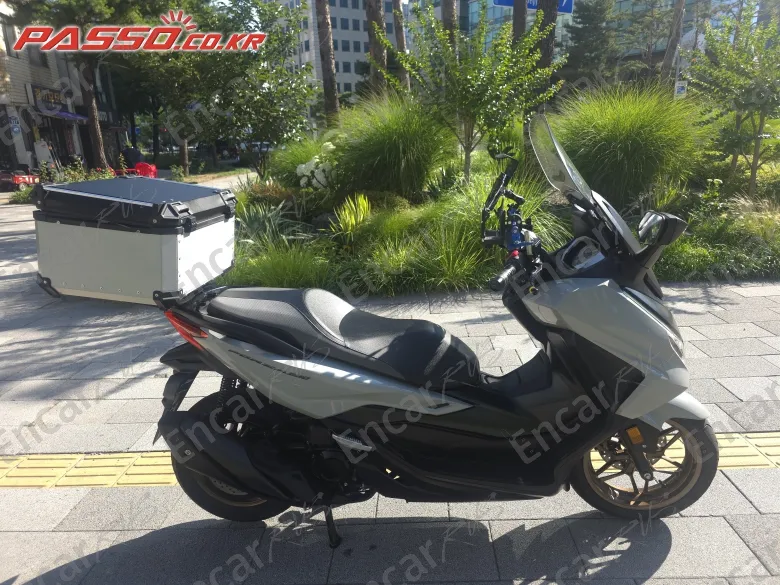 Honda Forza 350 - фото 0