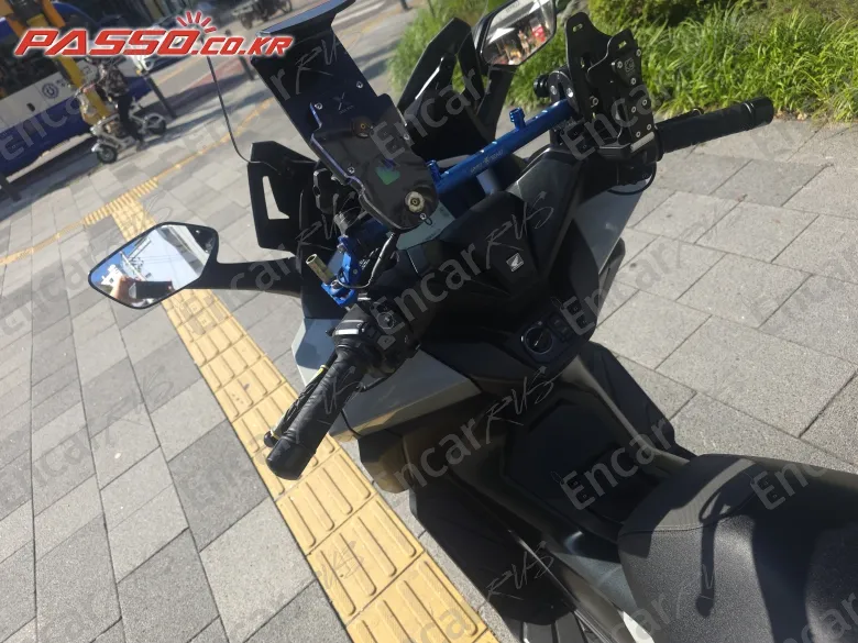 Honda Forza 350 - фото 3