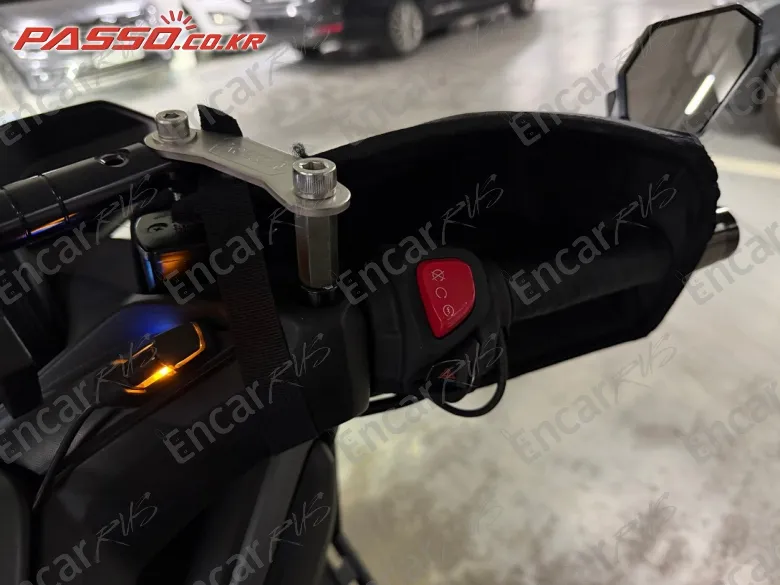 Yamaha X Max 300 Abs - фото 3