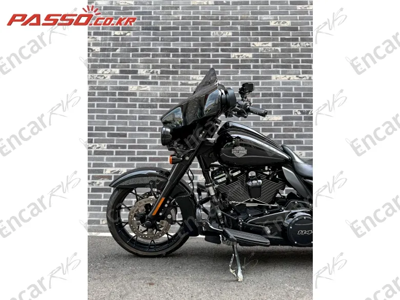 Harley-Davidson Flhx - фото 5