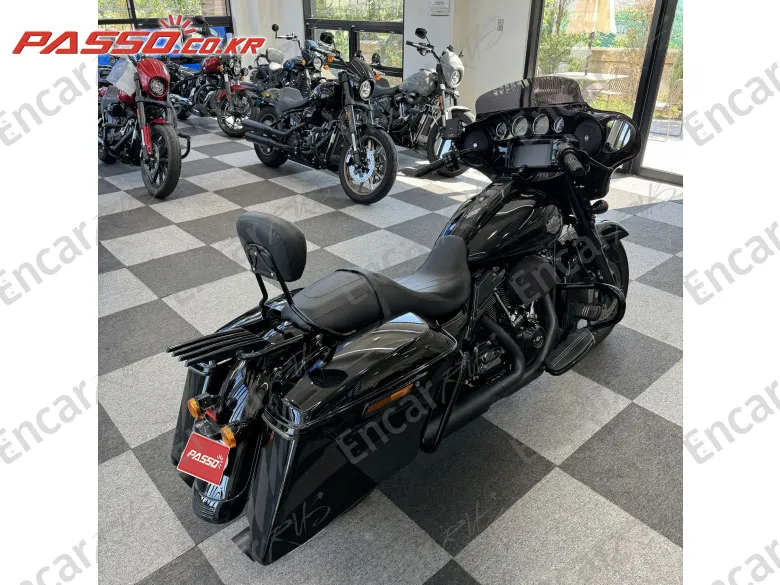 Harley-Davidson Flhxs Street Glide Special - фото 2