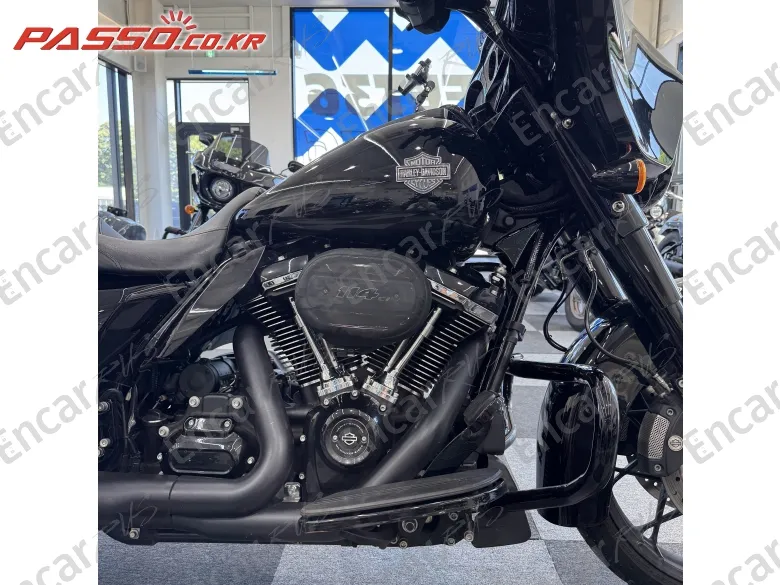 Harley-Davidson Flhxs Street Glide Special - фото 4