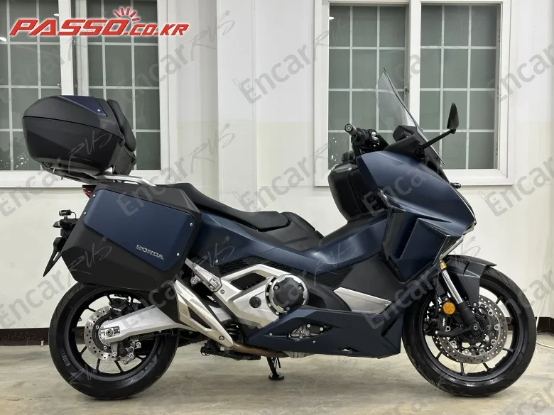 Honda Forza 750 - фото 0