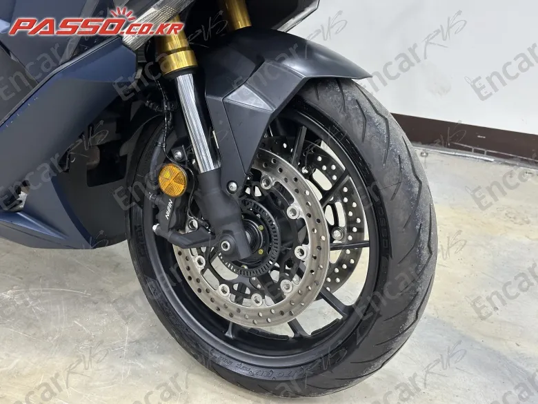 Honda Forza 750 - фото 5