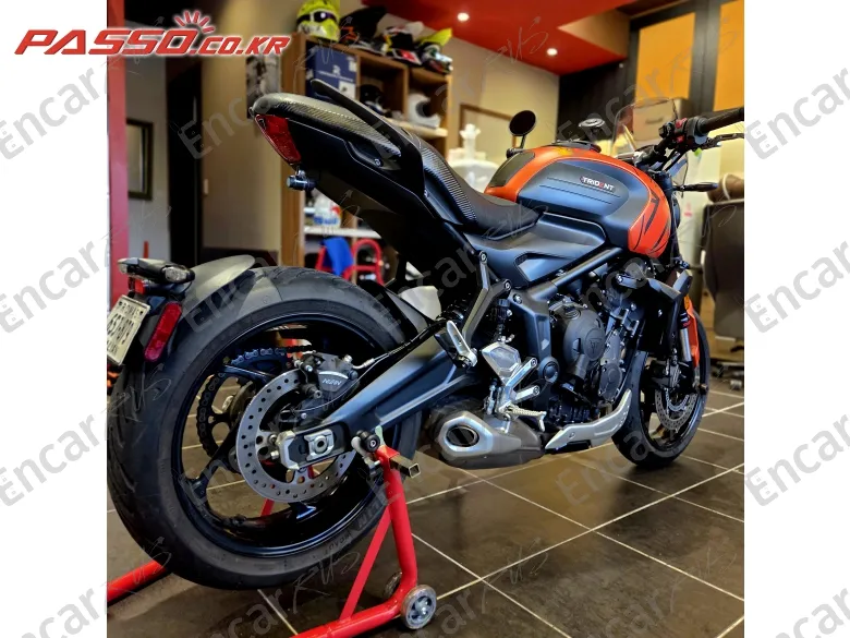 Triumph Trident 660 - фото 3
