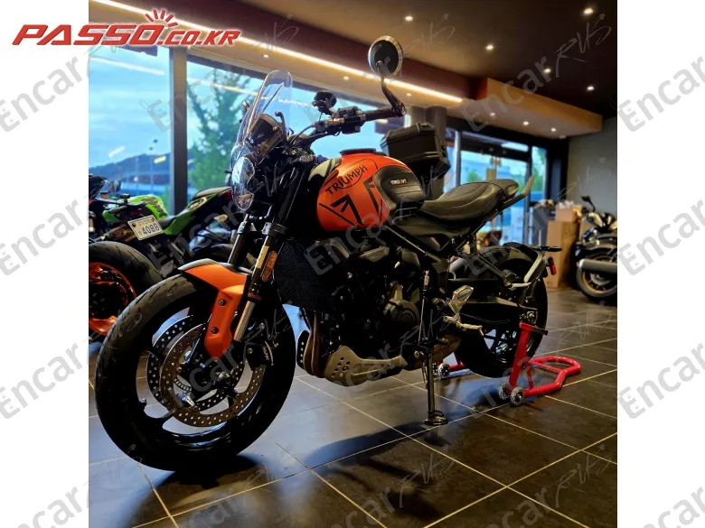 Triumph Trident 660 - фото 6