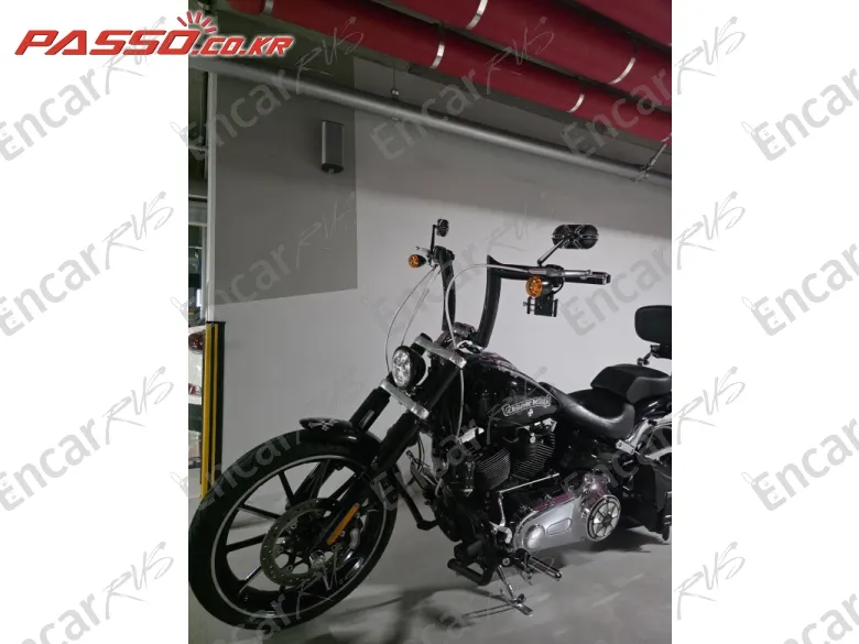 Harley-Davidson Breakout - фото 1