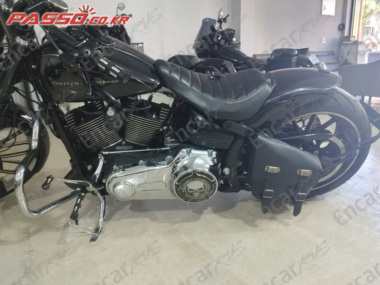 Harley-Davidson Breakout - фото 1