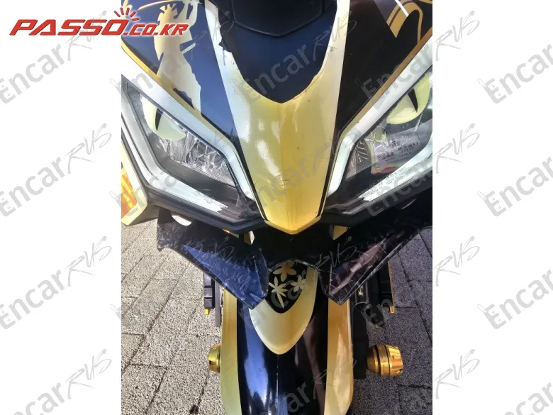Honda Forza 350 - фото 2