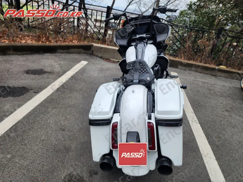 Harley-Davidson Road Glide Special - фото 2
