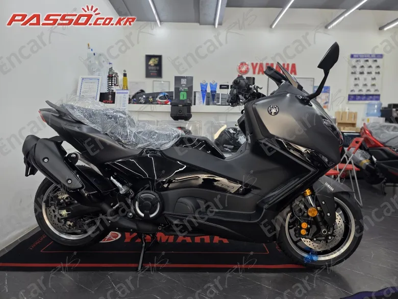 Yamaha T Max 560 - фото 0