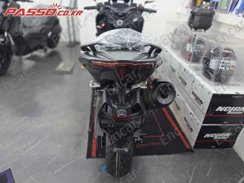 Yamaha T Max 560 - фото 2
