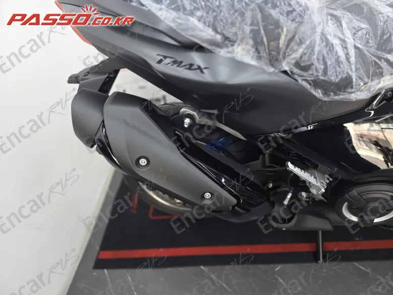 Yamaha T Max 560 - фото 6