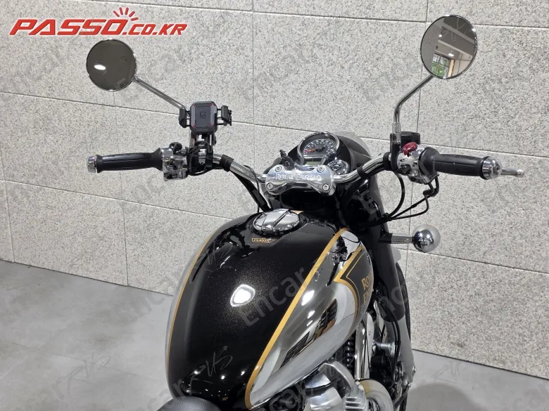 Royal Enfield Classic 650 - фото 3