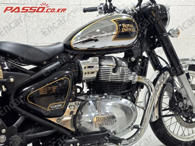 Royal Enfield Classic 650 - фото 4