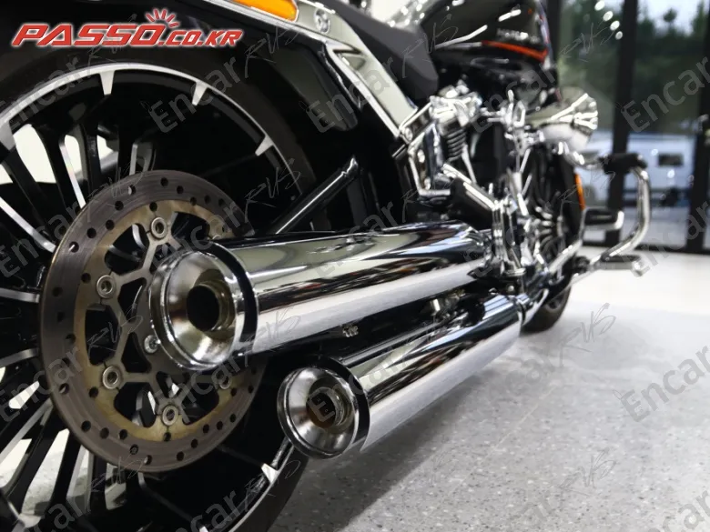Harley-Davidson Breakout 117 - фото 6
