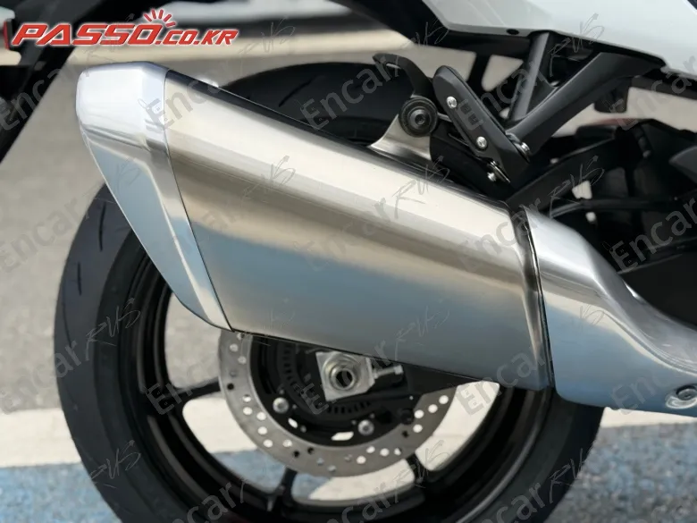 Suzuki Gsx R 1300 Hayabusa - фото 6
