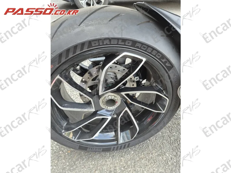 Ducati Diavel V4 - фото 5
