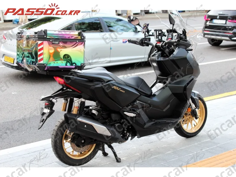 Honda Adv 350 - фото 5
