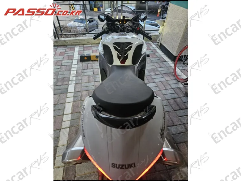 Suzuki Gsx R 1300 Hayabusa - фото 2