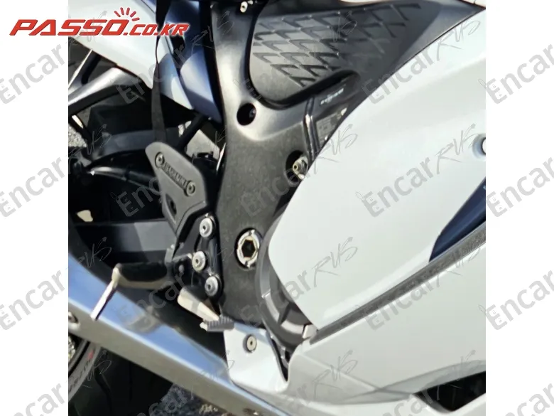 Suzuki Gsx R 1300 Hayabusa - фото 4