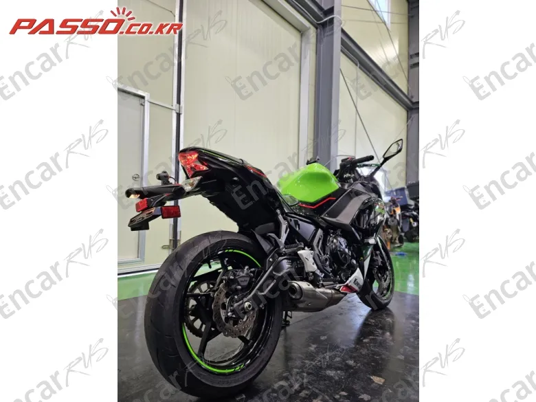 Kawasaki Ninja 650 Abs - фото 6