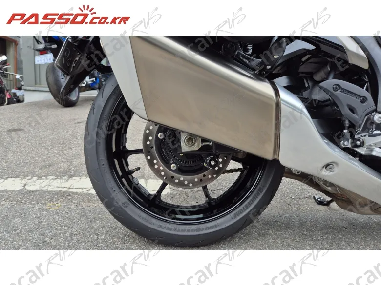 Suzuki Gsx R 1300 Hayabusa - фото 6