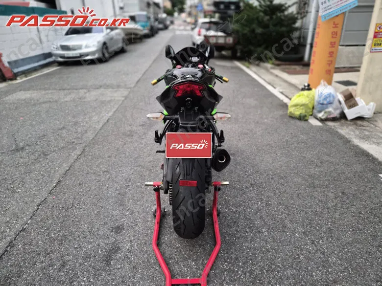 Kawasaki Zx 6 R - фото 2