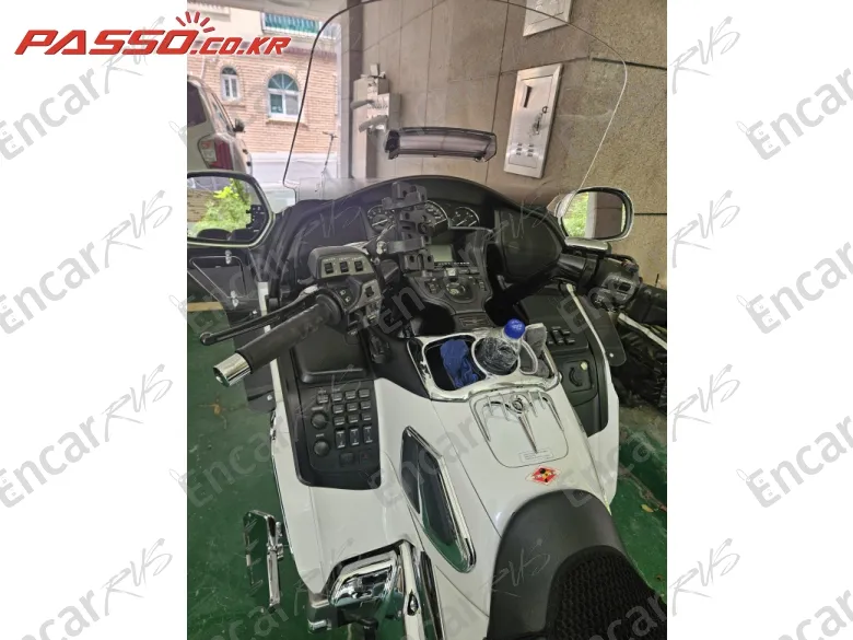 Honda Goldwing 1800 - фото 3