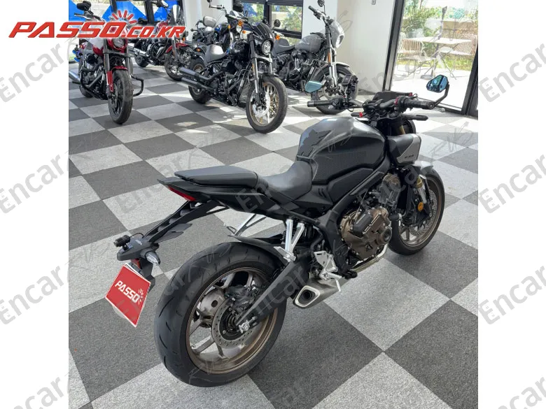 Honda Cb 650 R E-Clutch - фото 2