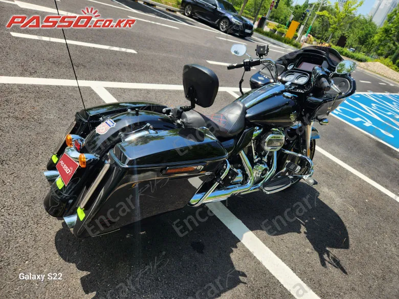 Harley-Davidson Road Glide Special - фото 6